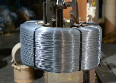 Chine Phosphate pur étiré à froid breveté et sec de finition de fil d'acier de ressort dessinés fournisseur