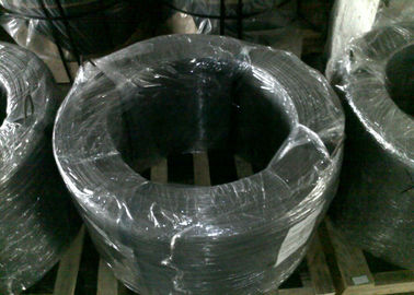Chine Lumineux ronds sèchent le fil machine en acier de haute résistance tiré et phosphatized fournisseur